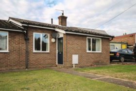 2 bedroom Detached t...